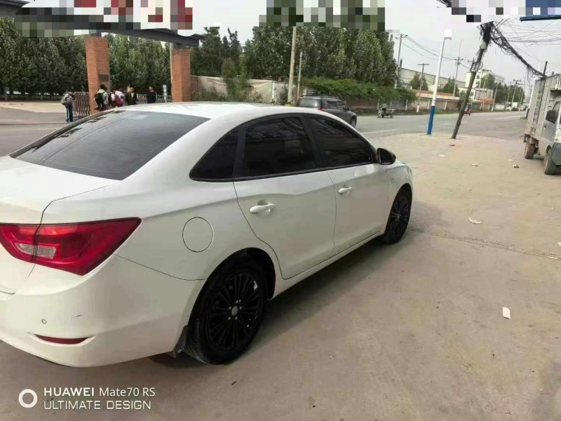 保定17年别克英朗8