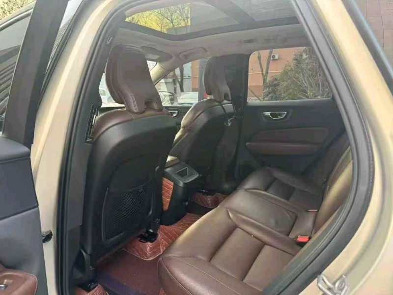 潍坊20年沃尔沃XC606