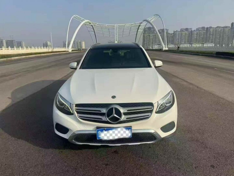 东营19年奔驰GLC1