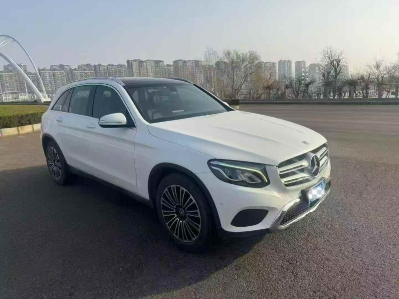 东营19年奔驰GLC3