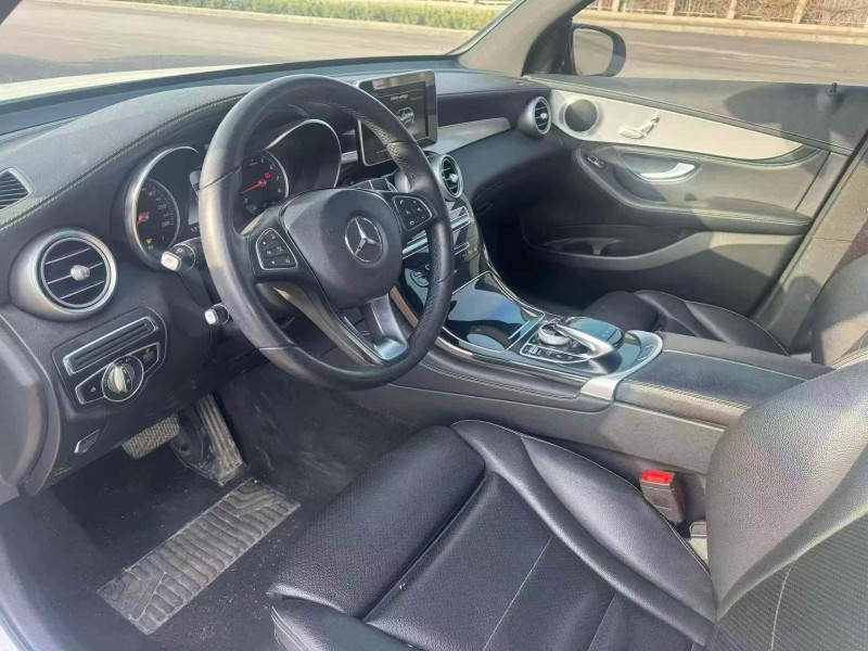 东营19年奔驰GLC6