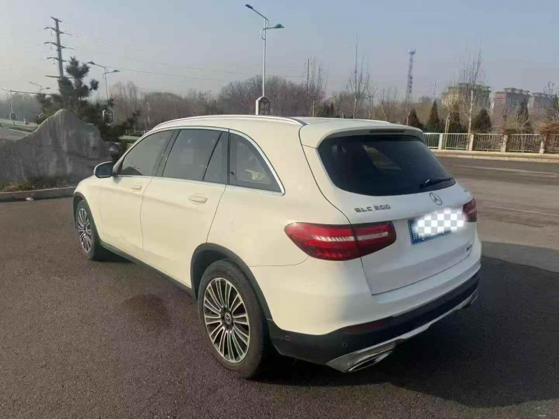 东营19年奔驰GLC8