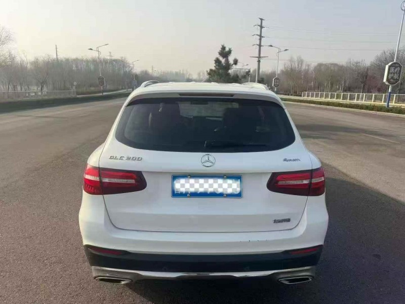 东营19年奔驰GLC9