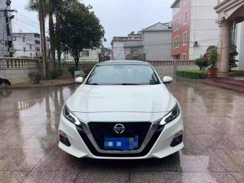 湛江21年日产天籁1