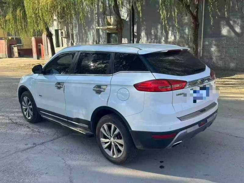 保定16年吉利博越7