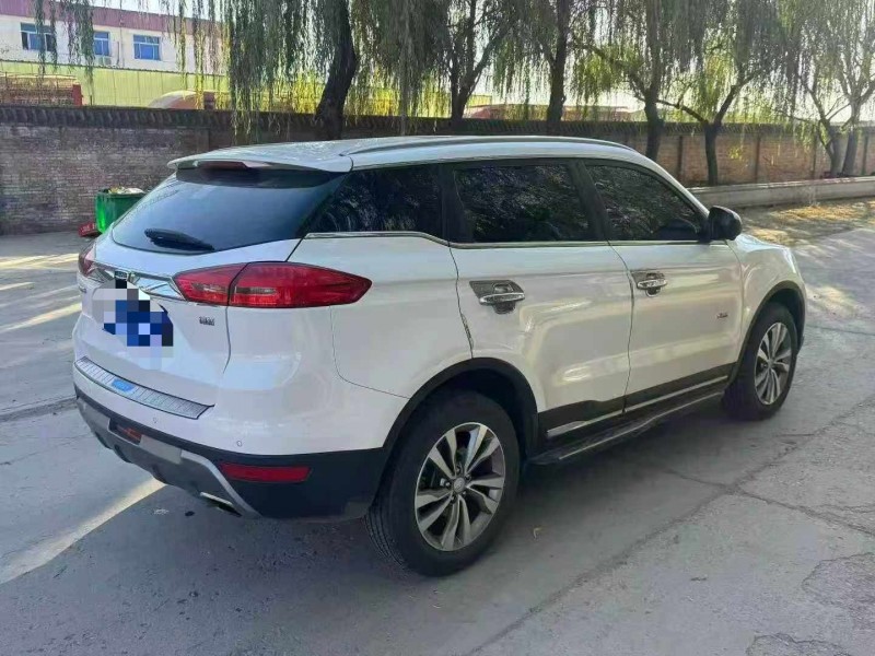 保定16年吉利博越8