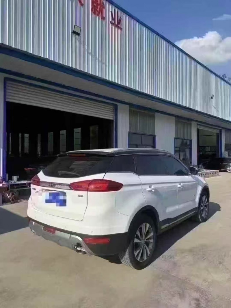 菏泽16年吉利博越8