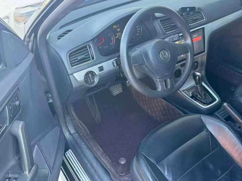 保定14年大众朗行6