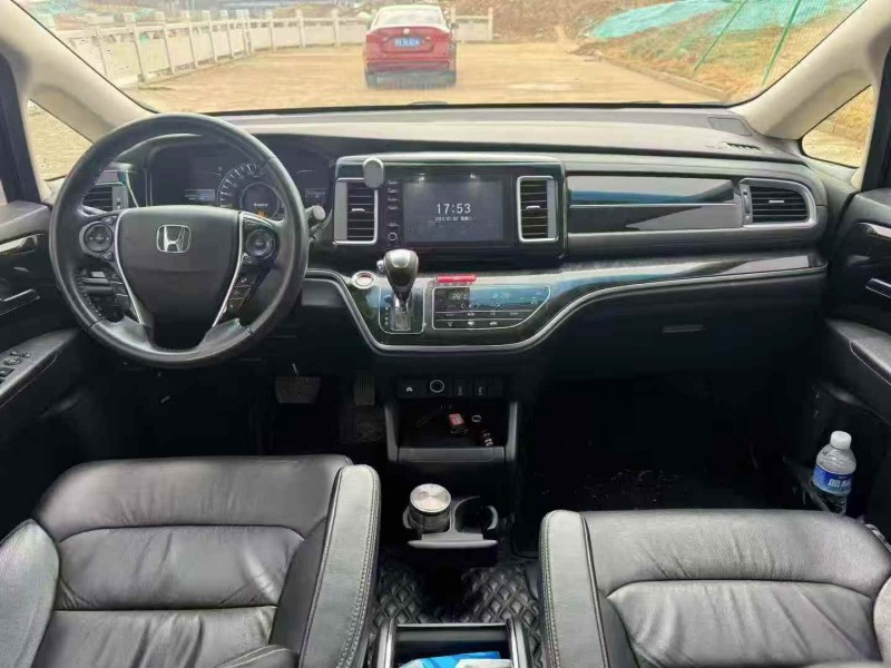 新乡20年本田艾力绅4