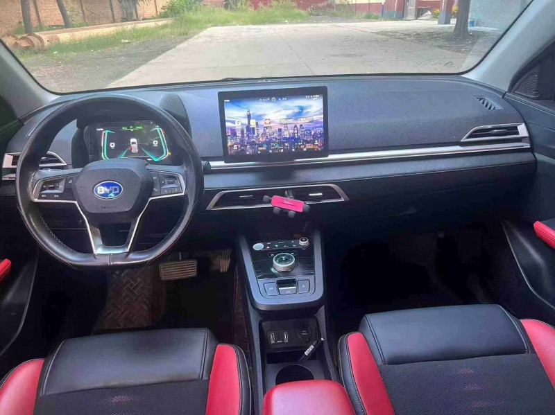 保定20年比亚迪E24