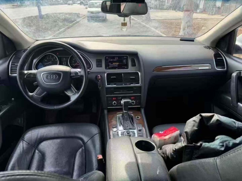 潍坊12年奥迪Q75