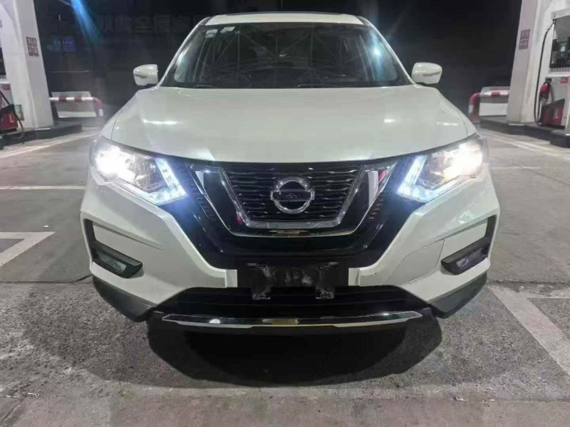 邯郸19年日产奇骏1