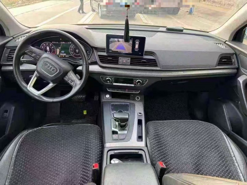 菏泽19年奥迪Q56