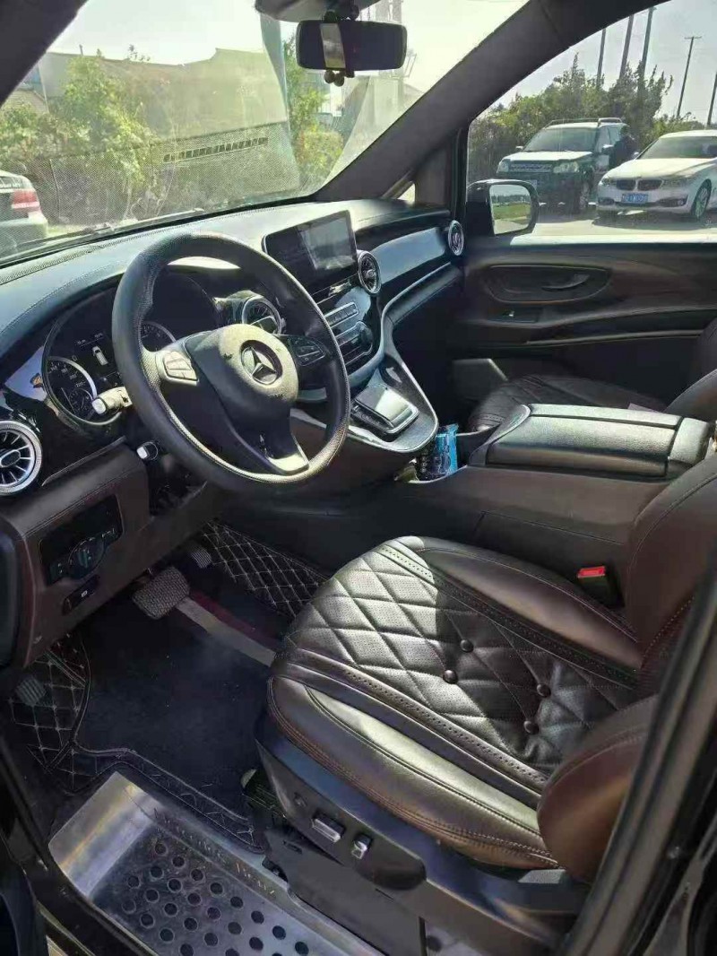 南通21年奔驰威霆4