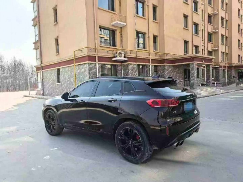 保定18年长城汽车WEY8