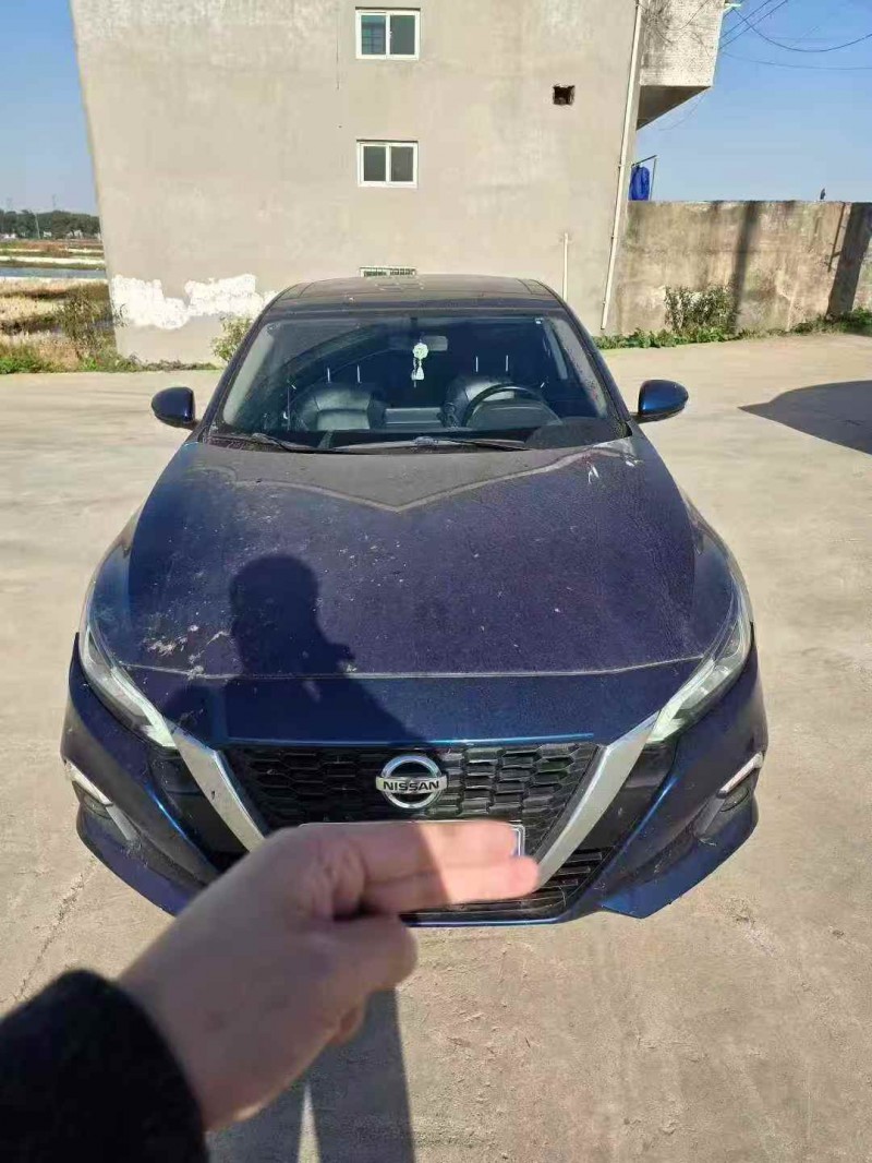 淮安20年日产天籁1