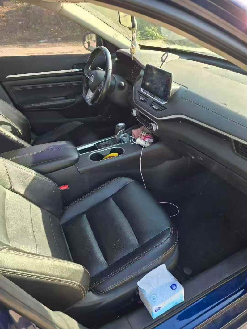 淮安20年日产天籁3