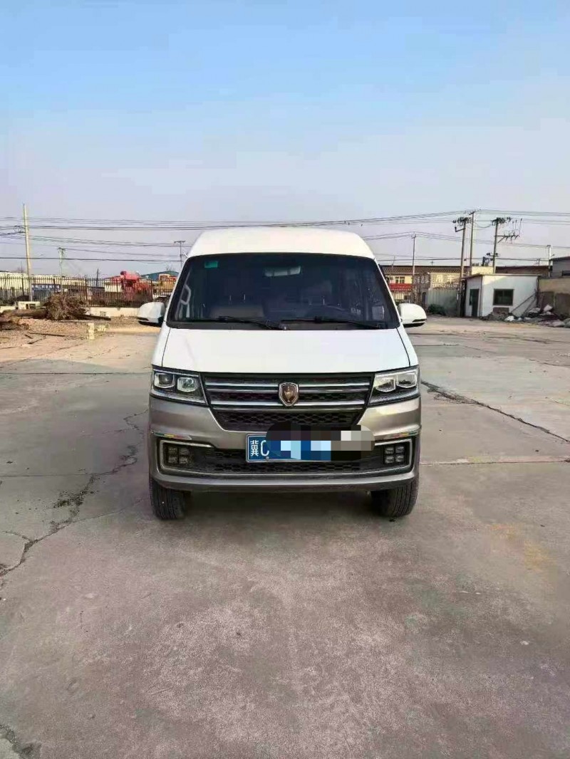 保定24年华晨海狮1