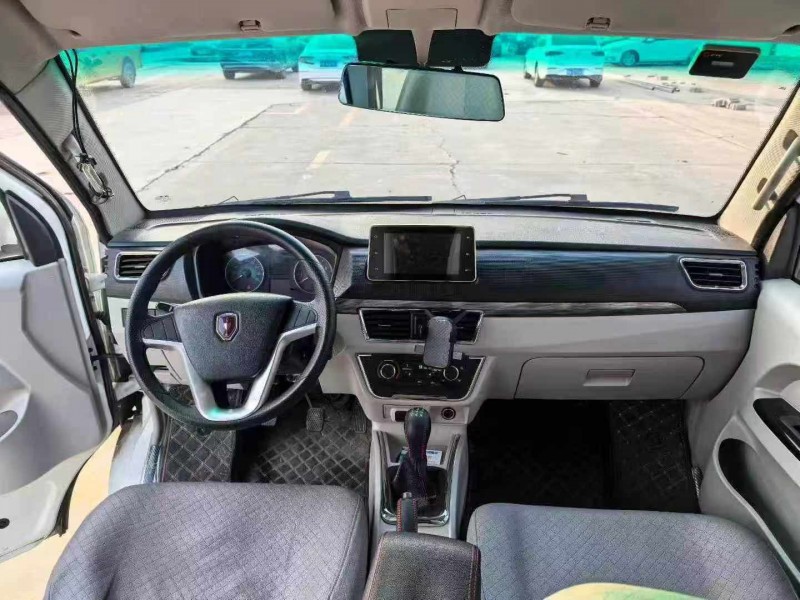 保定24年华晨海狮5