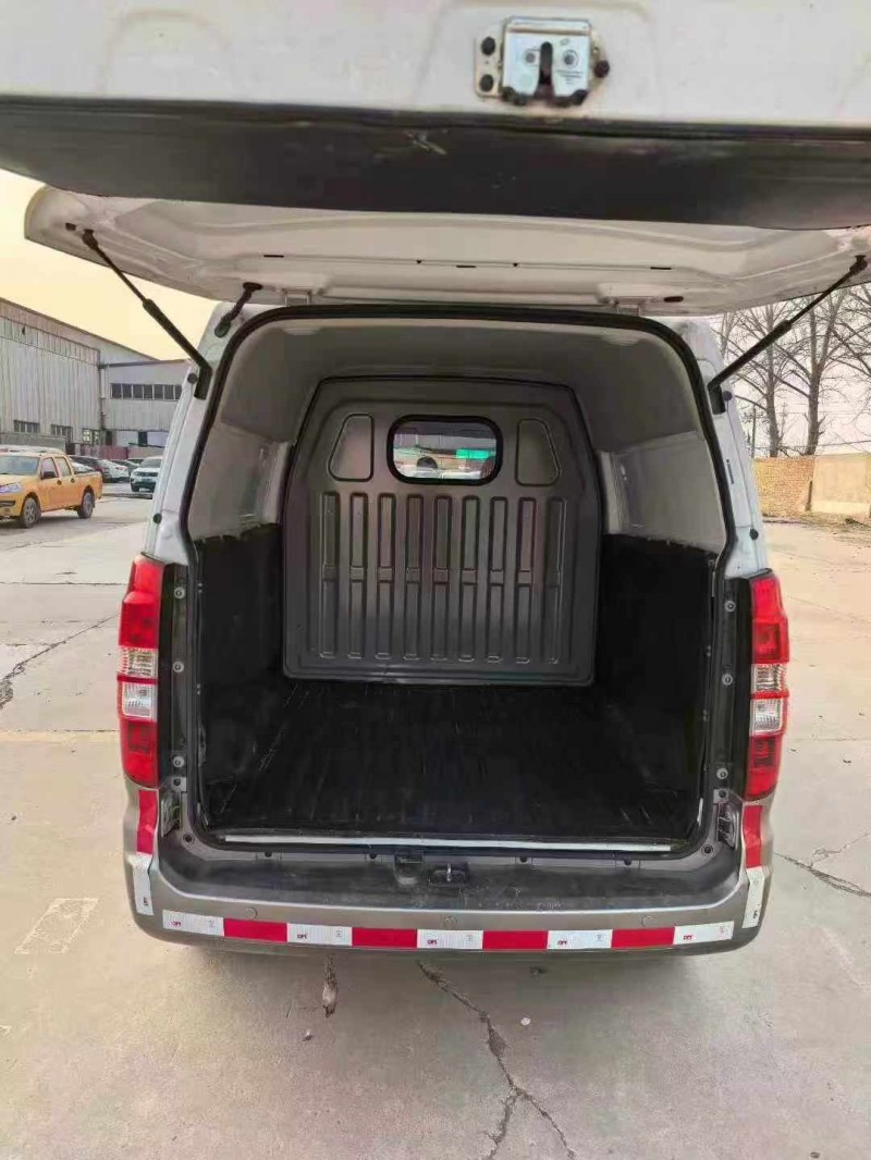 保定24年华晨海狮6