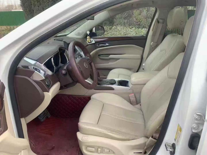 济宁12年凯迪拉克SRX5