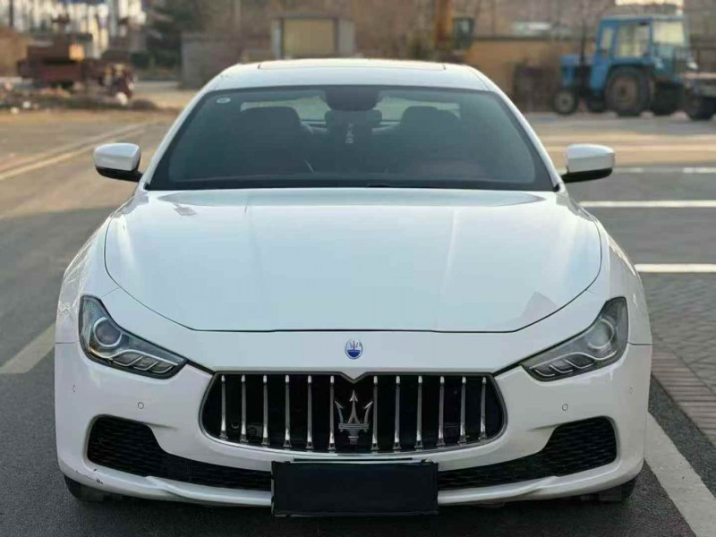 潍坊16年玛莎拉蒂Ghibli1