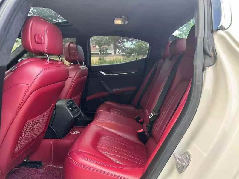 潍坊16年玛莎拉蒂Ghibli5