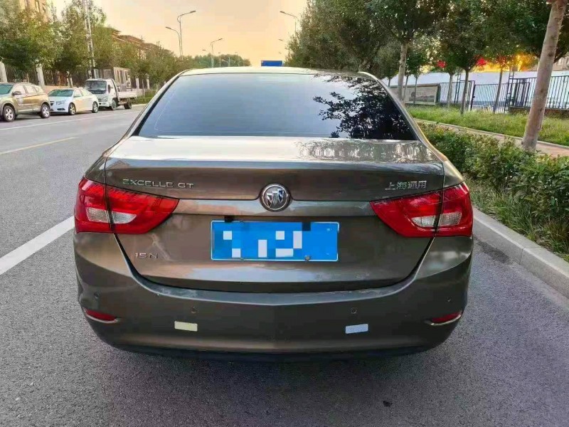 潍坊15年别克英朗8