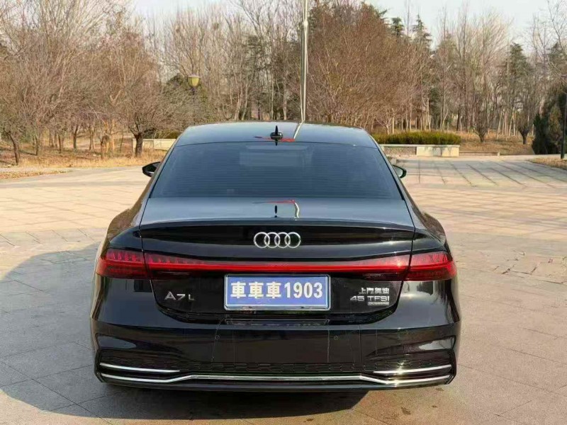 烟台25年奥迪A7L9