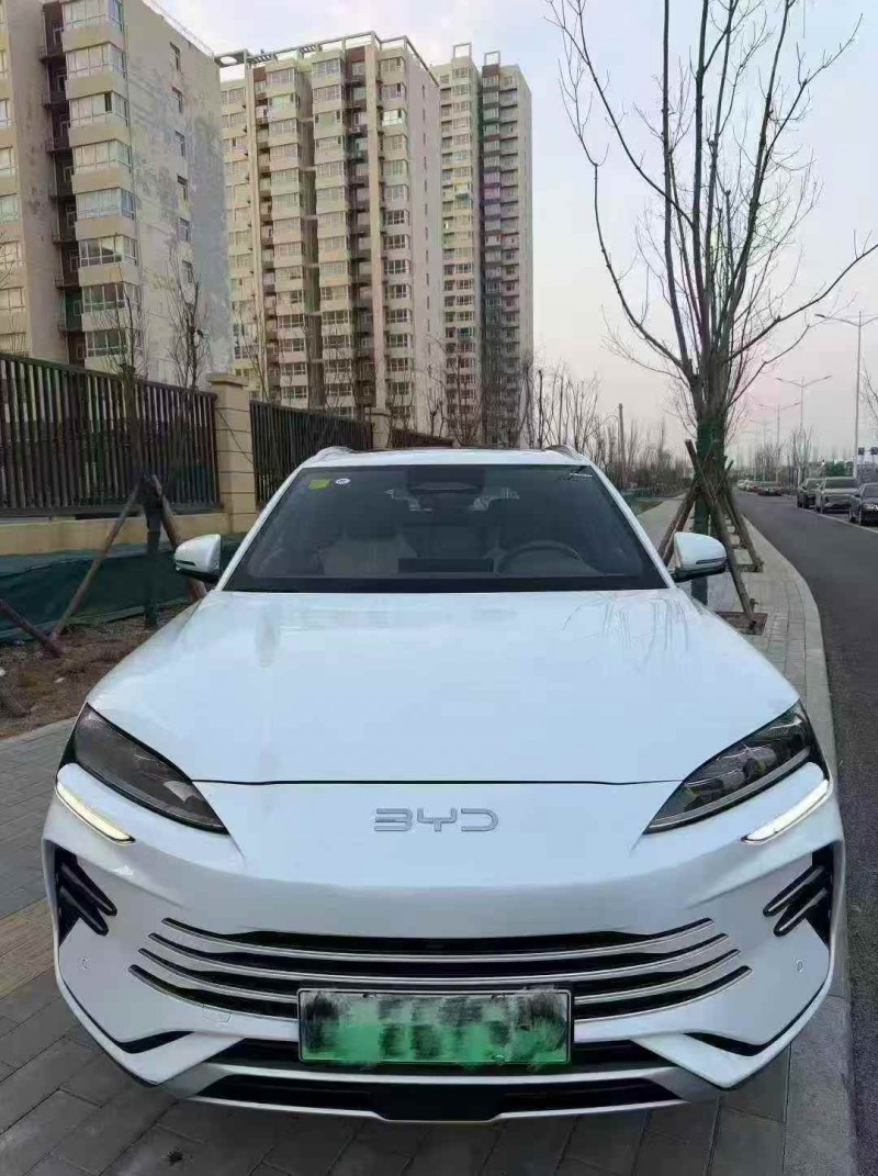 承德26年比亚迪宋1