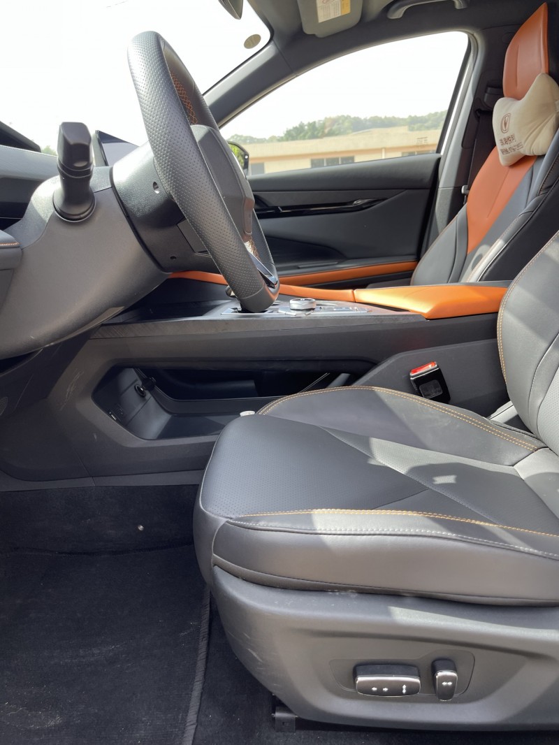 中山24年长安汽车UNI8