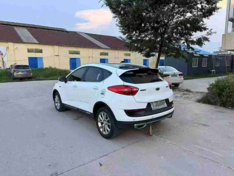 徐州18年吉利帝豪3