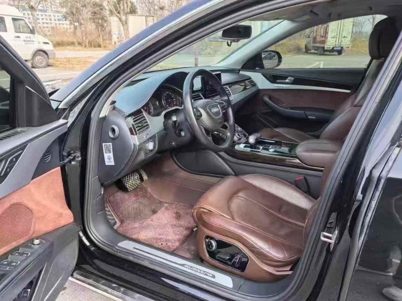 青岛17年奥迪A8L6