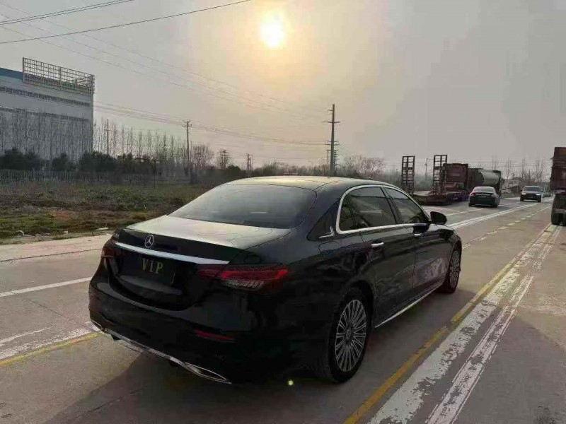 菏泽21年奔驰E8