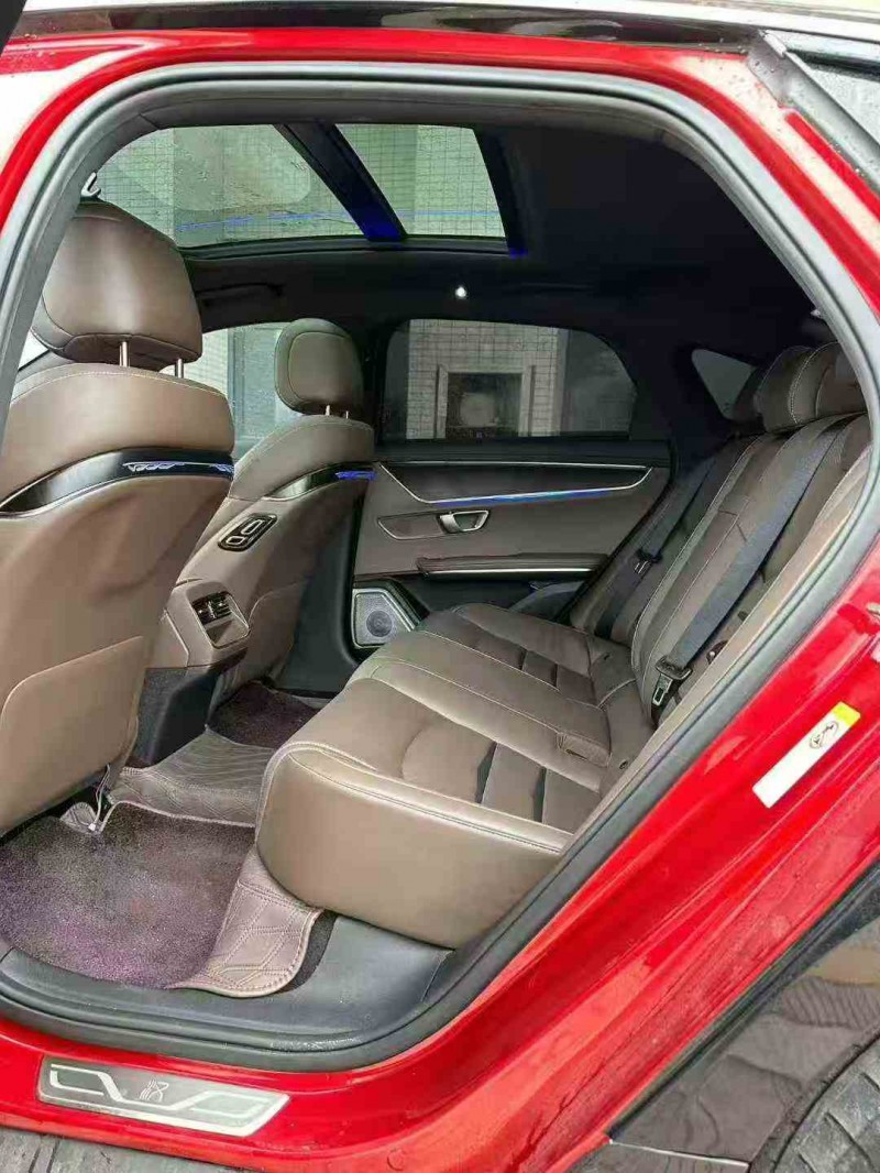 防城港21年比亚迪汉DM4