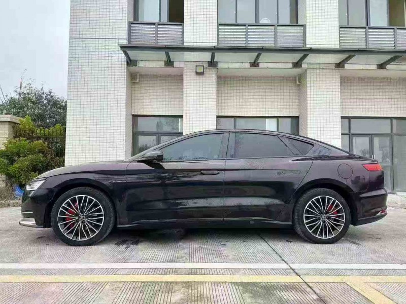 防城港21年比亚迪汉DM7