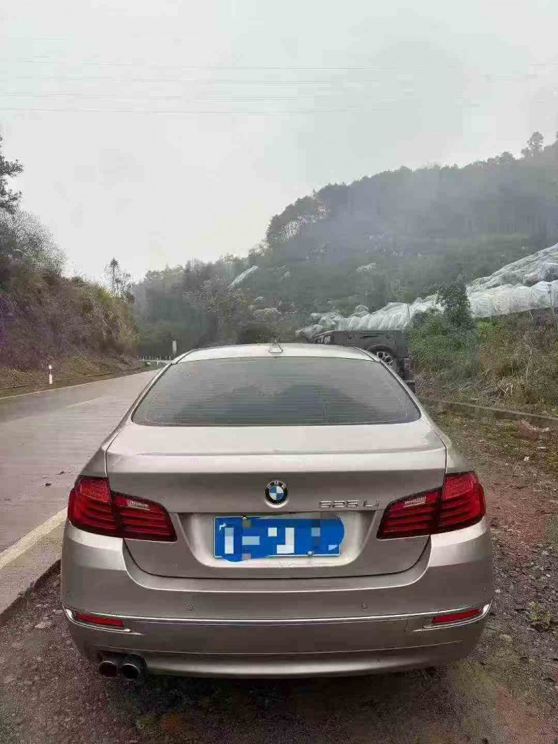 钦州15年宝马5系9