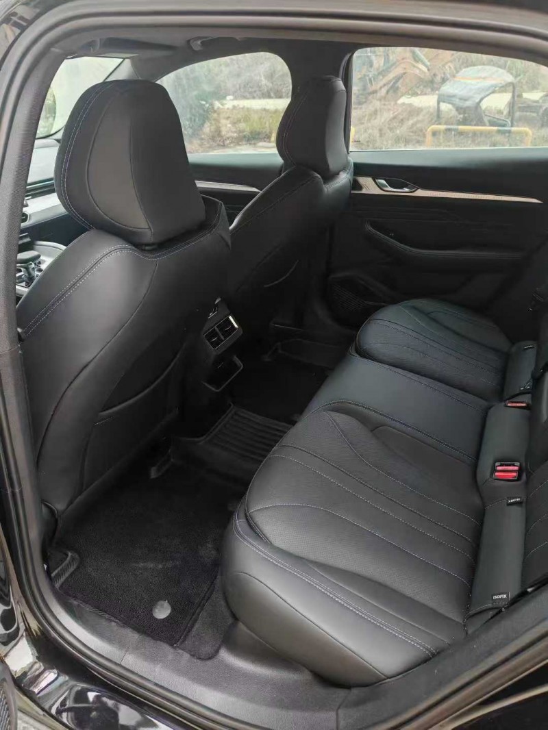 南昌25年吉利星瑞5