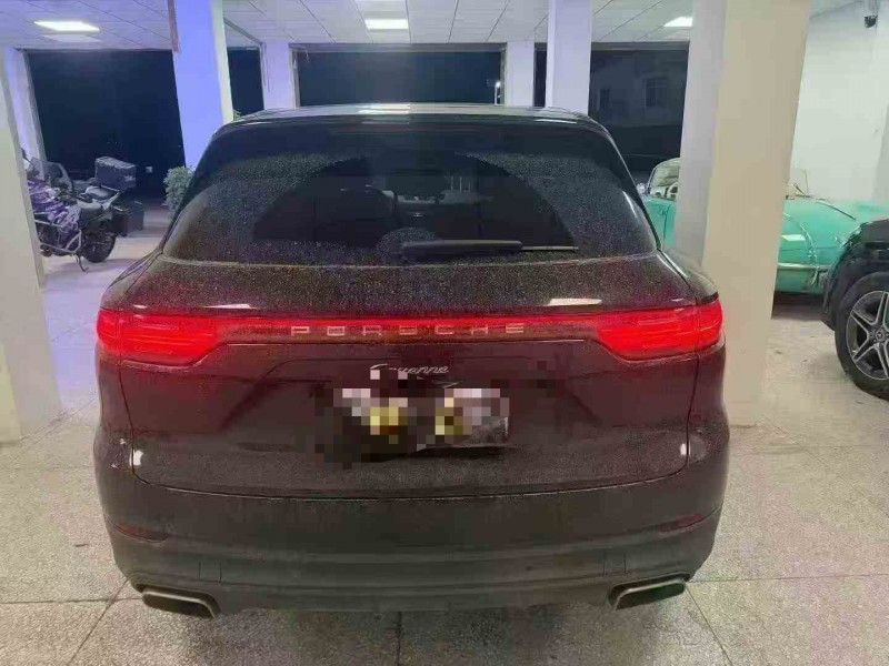 衡阳22年保时捷卡宴9