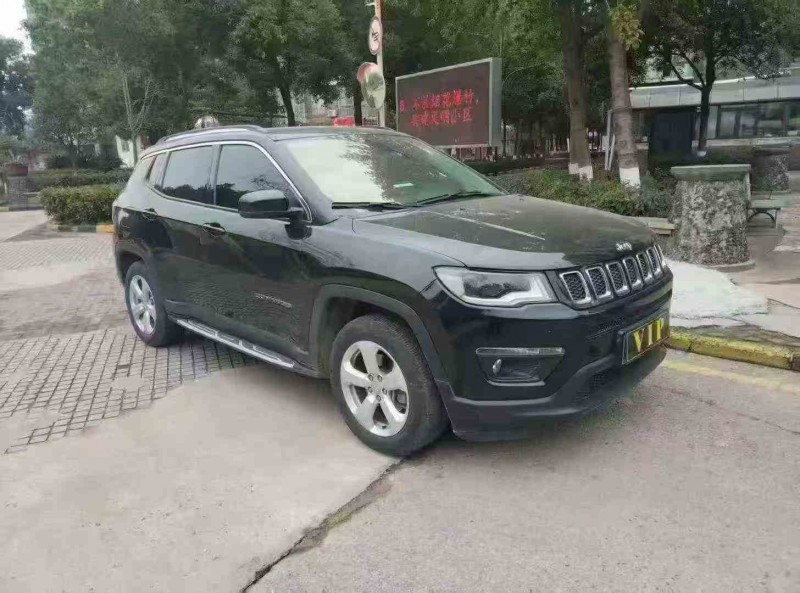 荆州17年Jeep指南者3