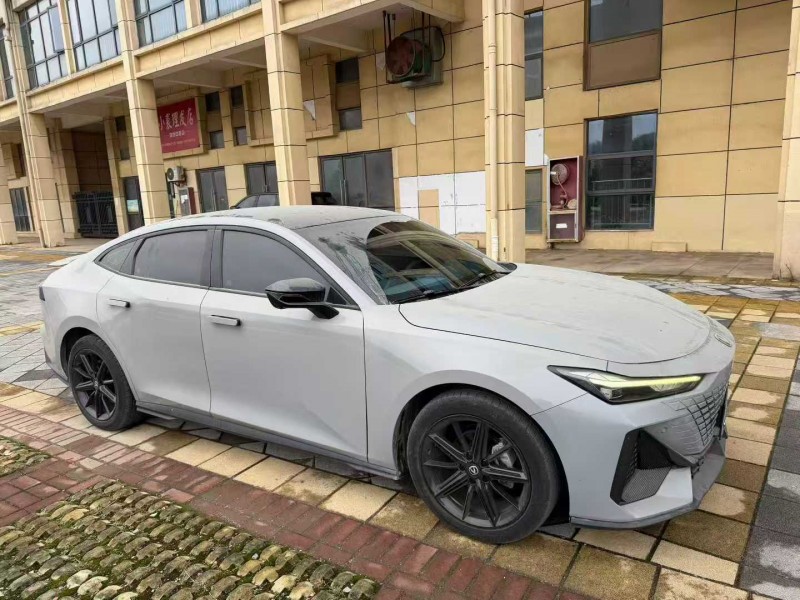 南昌23年长安汽车UNI3