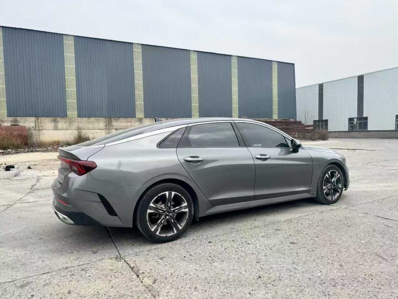 南昌22年起亚K57