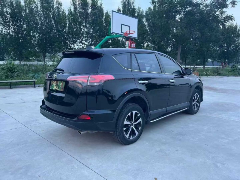 徐州19年丰田RAV47