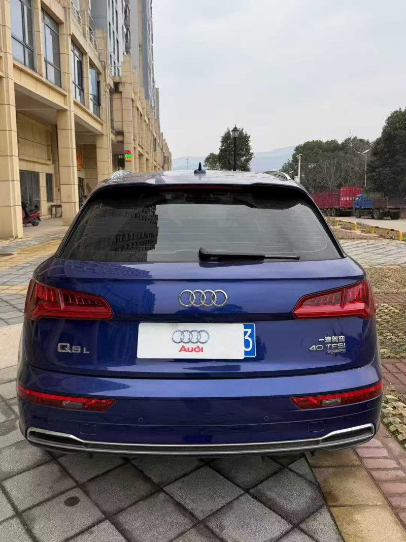 南昌18年奥迪Q59