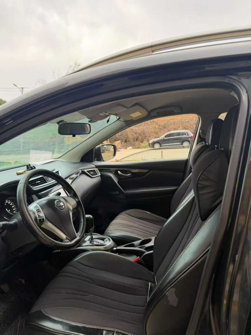 南昌19年日产逍客4