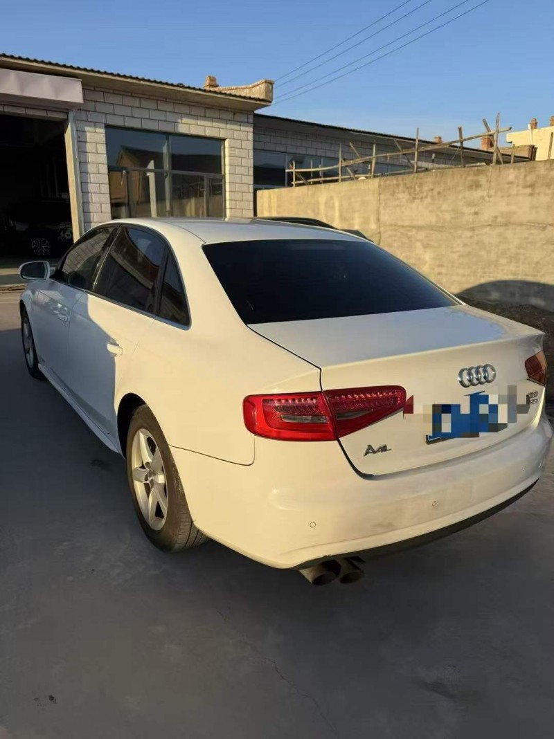 呼和浩特15年奥迪A4L7