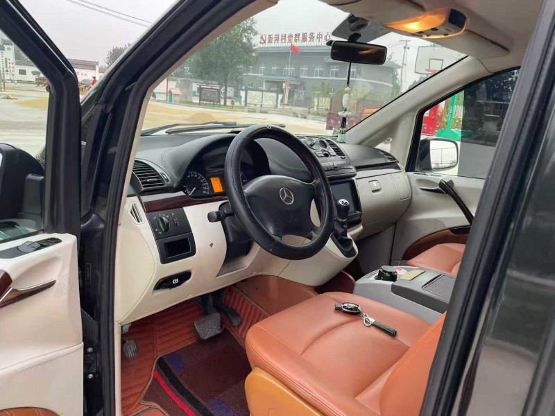 徐州15年奔驰威霆4