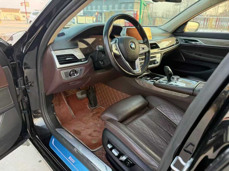 徐州21年宝马7系4