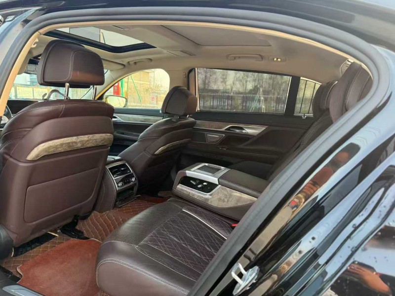 徐州21年宝马7系7