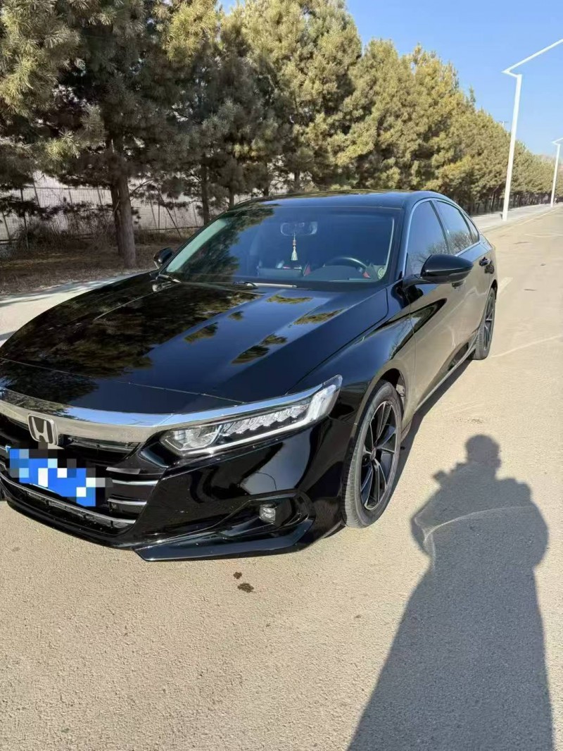 呼和浩特23年本田雅阁3